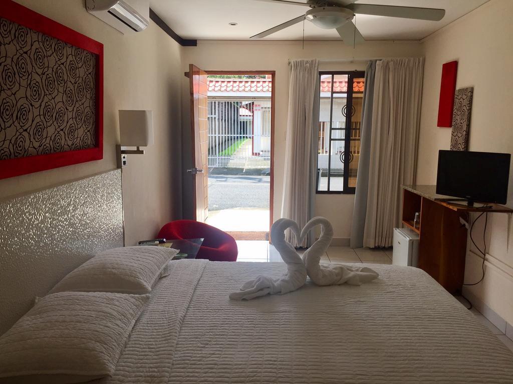 Tuanis Aparthotel Хако Экстерьер фото